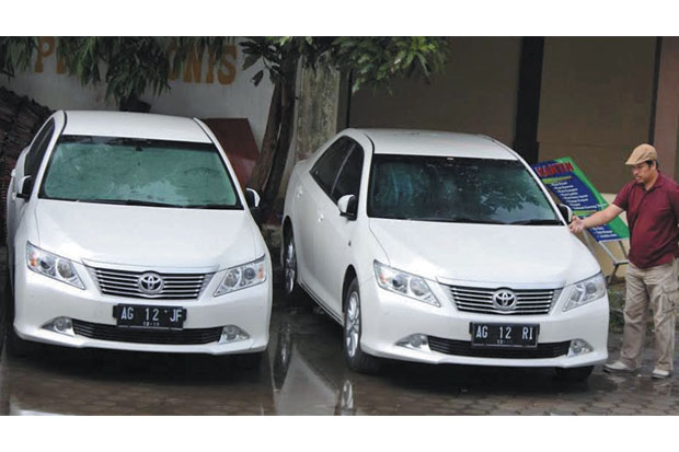 Polisi Buru Aset Penerima...