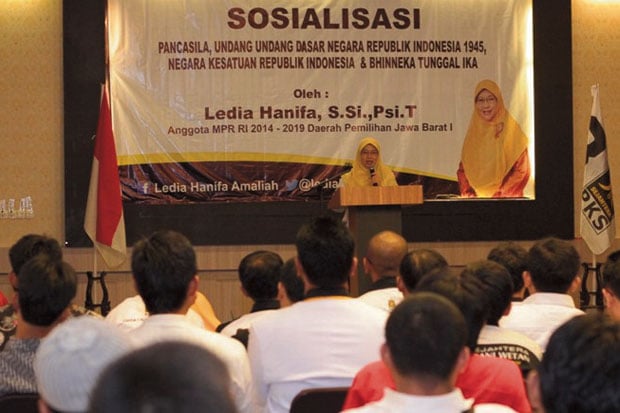 Pengurus DPC PKS Dibekali...