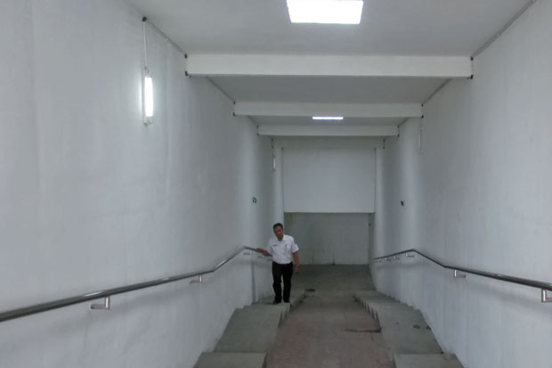 Terowongan Stasiun Tobo...