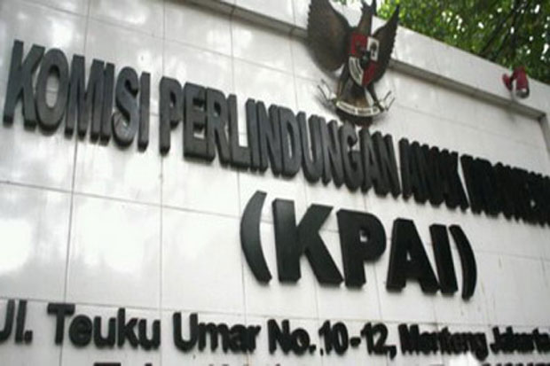 KPAI Minta Sekolah Tuntut...