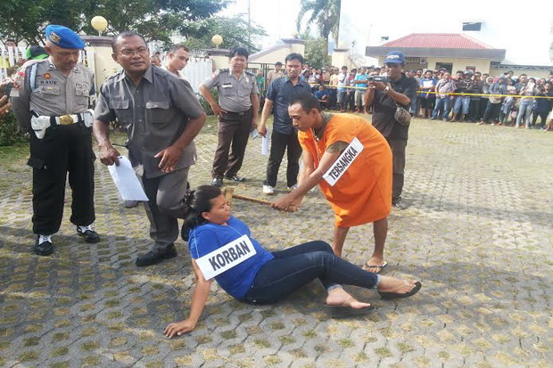 Rekonstruksi Pembunuhan...