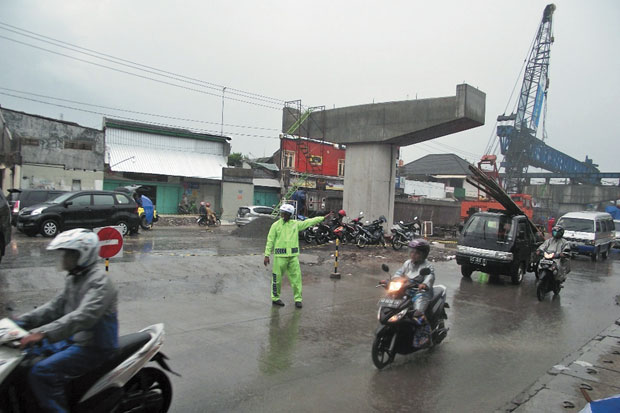 Terkendala Lahan KAI...