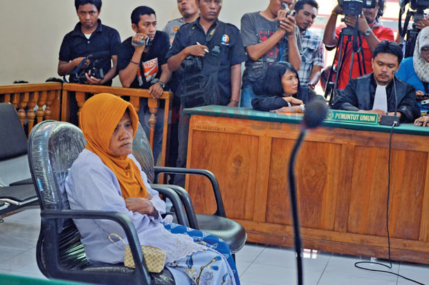 Mara, Sompa Pocong Pak...