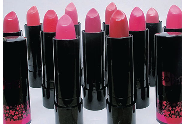 Lipstik Berbahan Alami