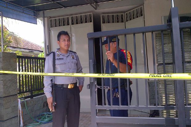 Perampok Bersenjata...