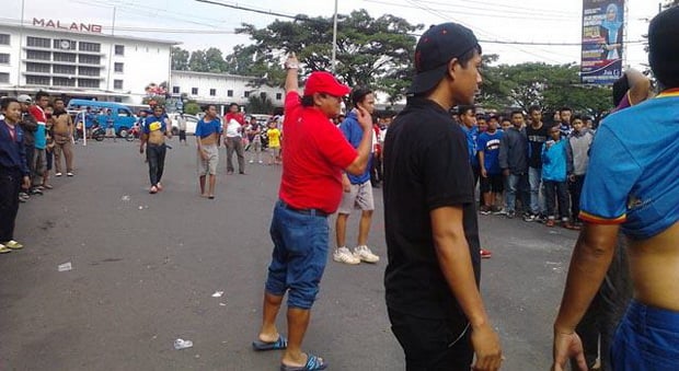 Arema dan Aremania Main...