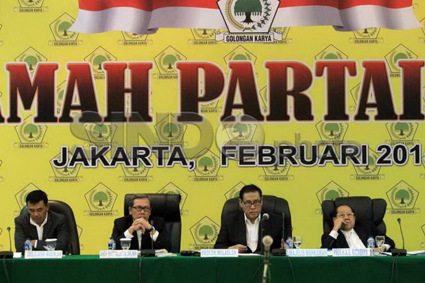 Saksi Ahli: Putusan...
