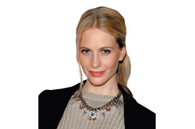 Poppy Delevingne untuk...