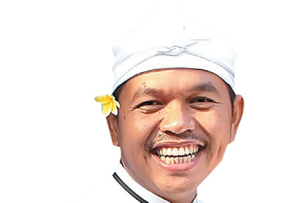 Pesta Bikini: Meniru...