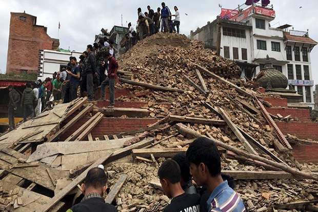 Korban Tewas Gempa Nepal...
