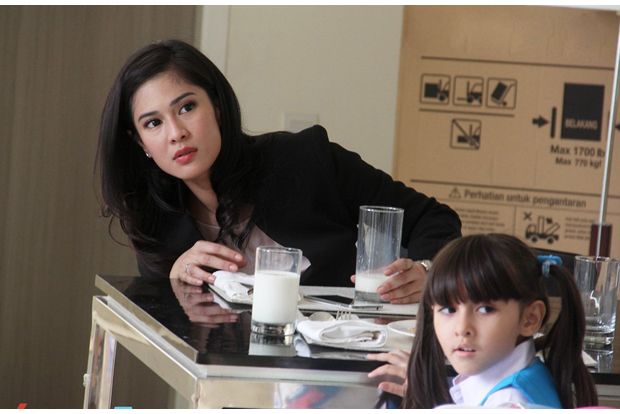 Dian Sastro Dipastikan...