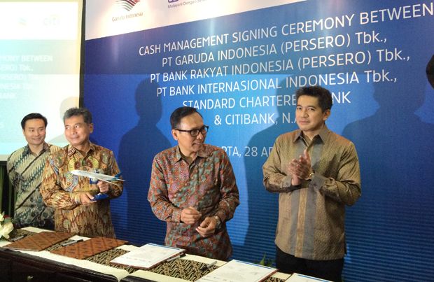 Garuda Gandeng Empat...