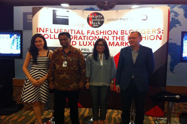 Jakarta Fashion Week...