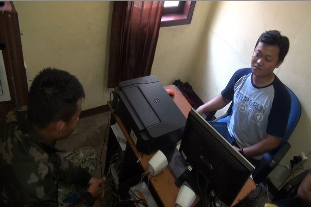 Tipu Warga TNI Gadungan...