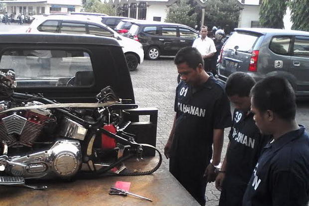Polisi Tangkap 3 Pencuri...