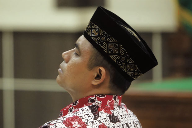 Ikmal Rugikan Negara...