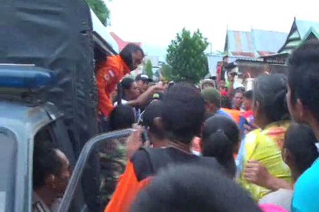Tenggelam saat Mencari...