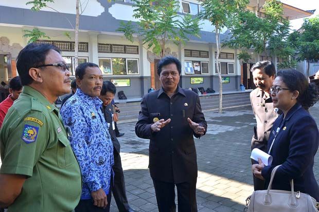 Sidak UN, Wagub Bali...