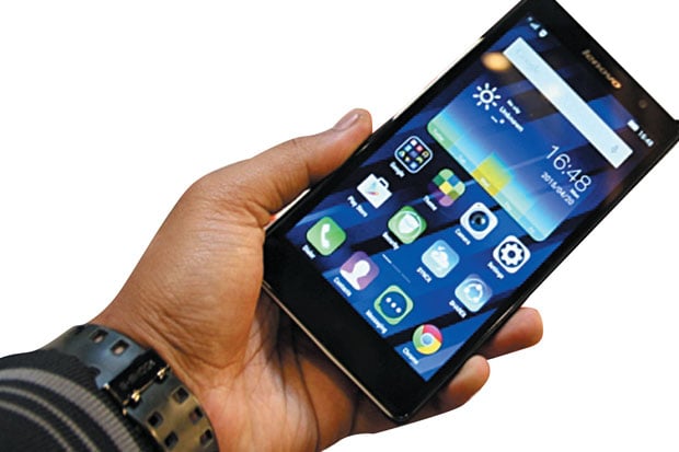 Smartphone Dual SIM...