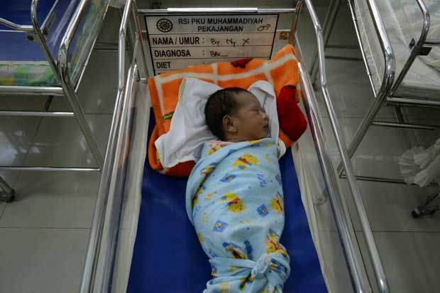 Bayi Tampan Berumur...