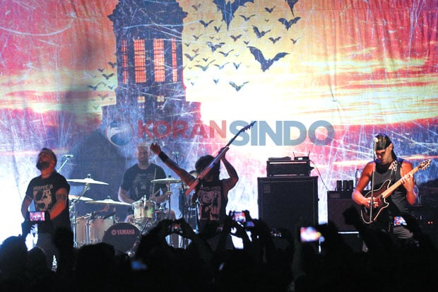 Killswitch Engage Band...
