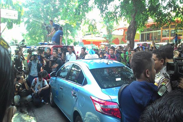 Usai Membunuh Deudeuh,...