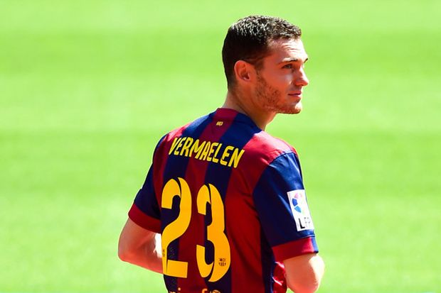 Krisis Bek, Barca Dapat...
