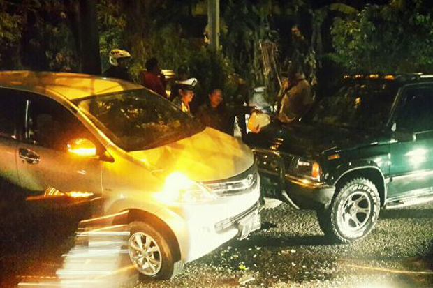 Minibus Terbang dan...