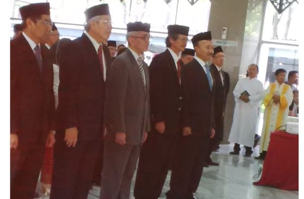 Menteri ESDM Lantik...