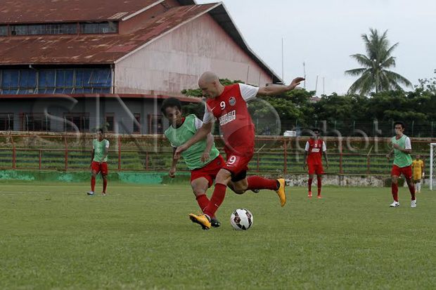 Raul Ditendang, PSM...