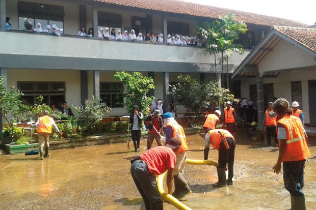 Benteng SMK PGRI 2 Cimahi...