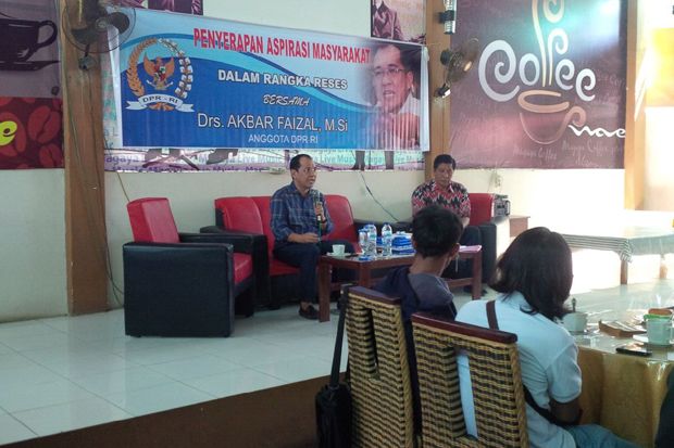 Akbar Faisal Sebut Banyak...