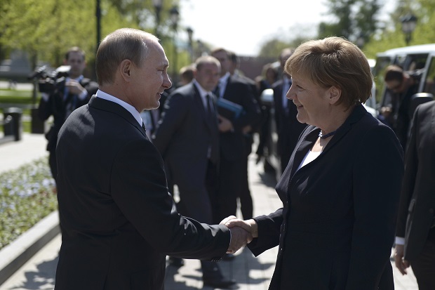 Putin: Perbedaan Rusia...