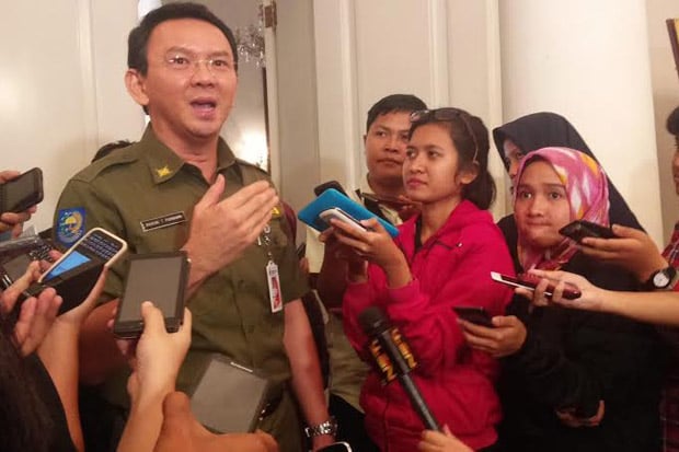 Niat Nyagub, Ahok Cari...
