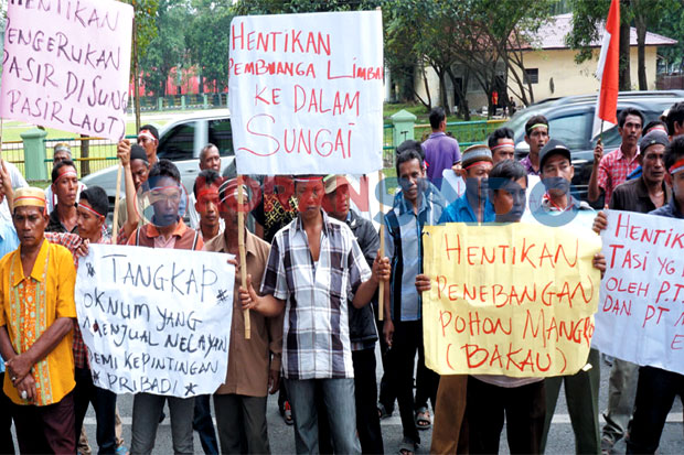 Nelayan Marah Mangrove...