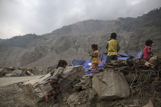 Gempa Nepal Kedua Tewaskan...