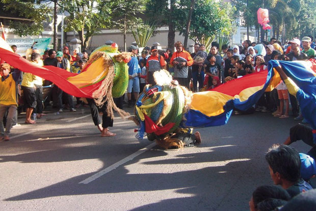 Lebih Dekat dengan Barong...