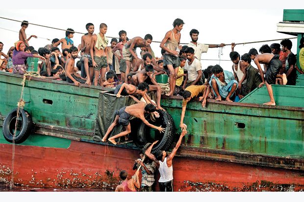 Jenazah Migran Dilempar...
