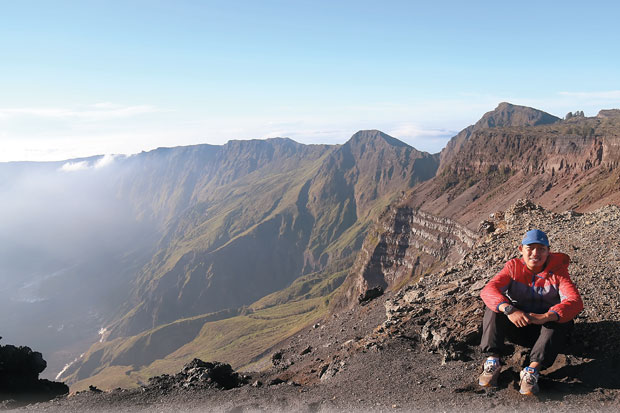 Taklukkan Gunung dengan...