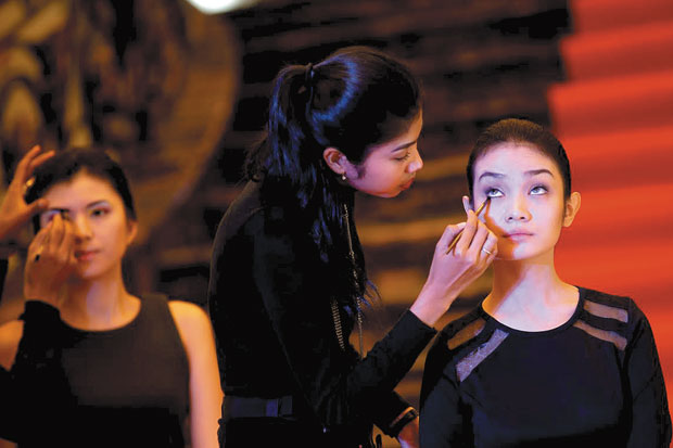 Eye Shadow, Jadikan...
