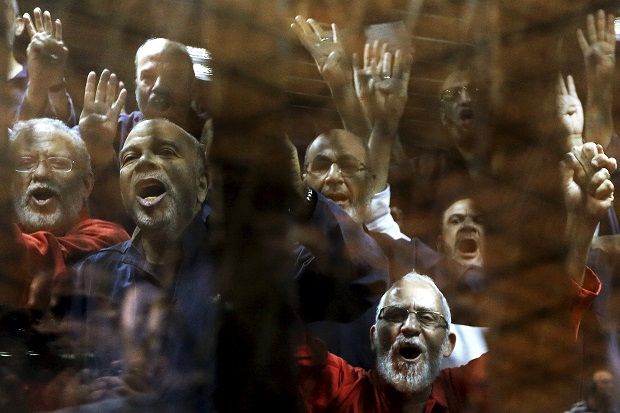 Morsi Divonis Mati,...