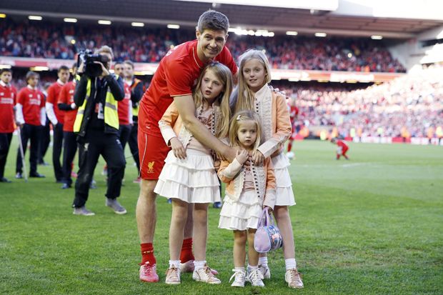 Gerrard Ingin Jadi Separuh...