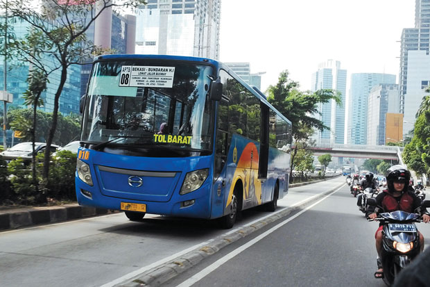 Bus APTB Tetap Beroperasi...
