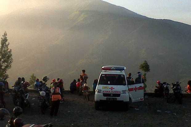Mahasiswa Pendaki Merapi...