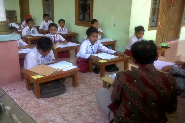 14 Siswa SD Ujian Sekolah...
