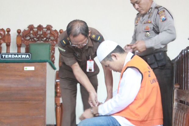 Pembunuh Sadis Ini,...