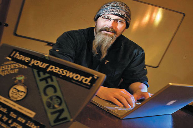 FBI Selidiki Klaim Hacker...