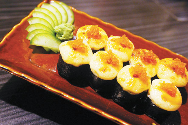 Lezatnya Sushi Berbalur...