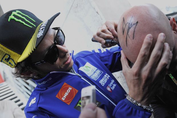 Rossi Harap Marquez...