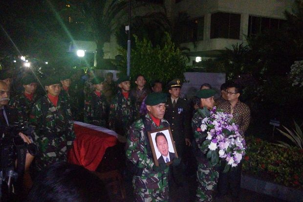 Upacara Militer Sambut...
